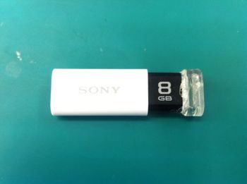sony_8gb.jpg